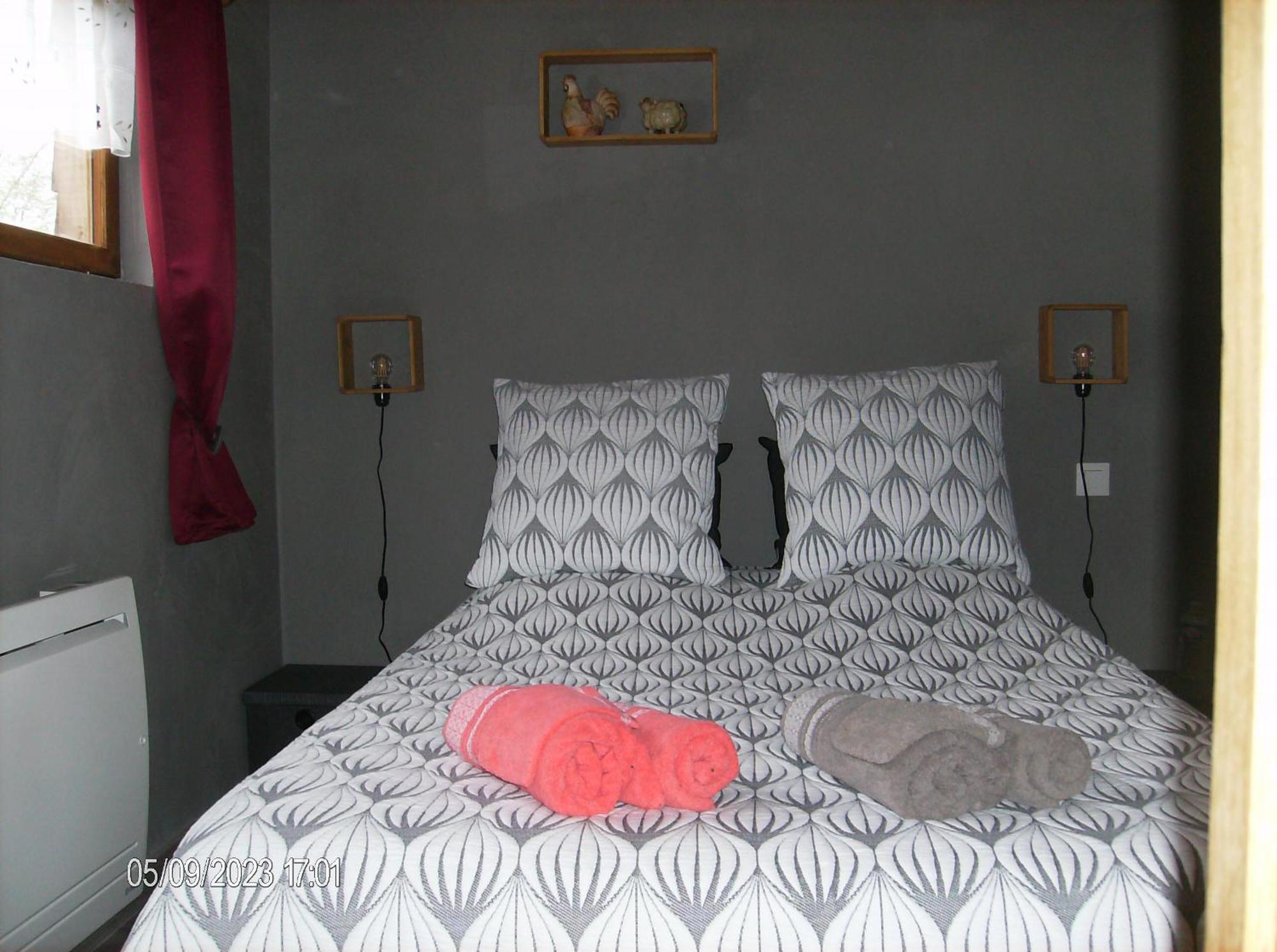 Chambres D'Hotes Sous Les Chenes Gondenans-Montby エクステリア 写真